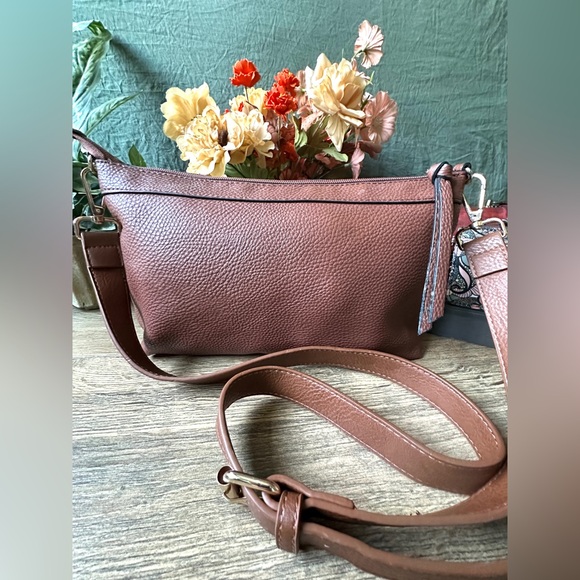 Steve Madden Crossbody Hobo Bag Purse w/Sakroots Wallet - Earth Tone Bag - Picture 3 of 12